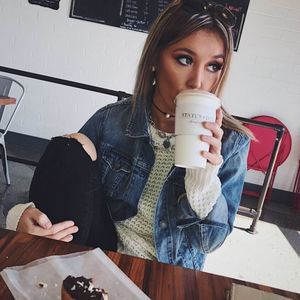 Meet your Posher, Ally